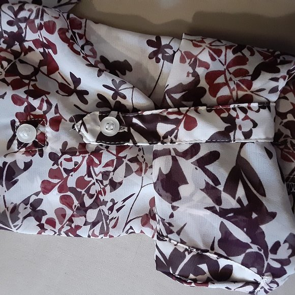 NEW YORK & COMPANY/L-S/CHIFFON BLOUSE/SMALL - Picture 7 of 11